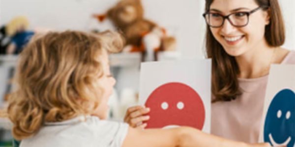 curso crescimento desenvolvimento infantil